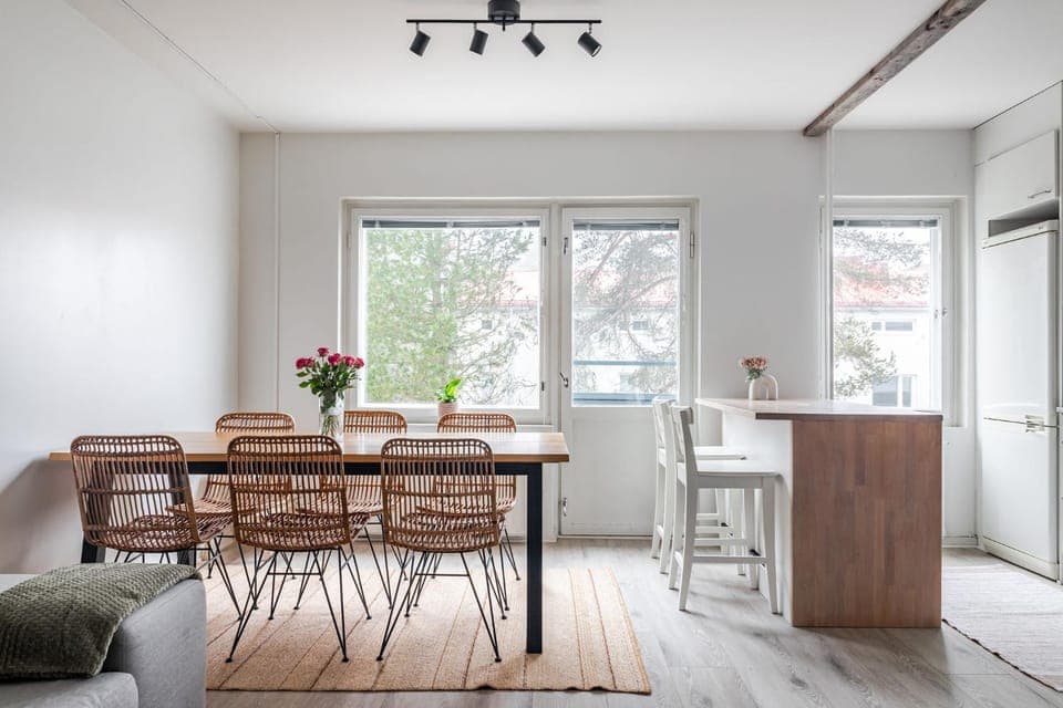 Living room, Dining area