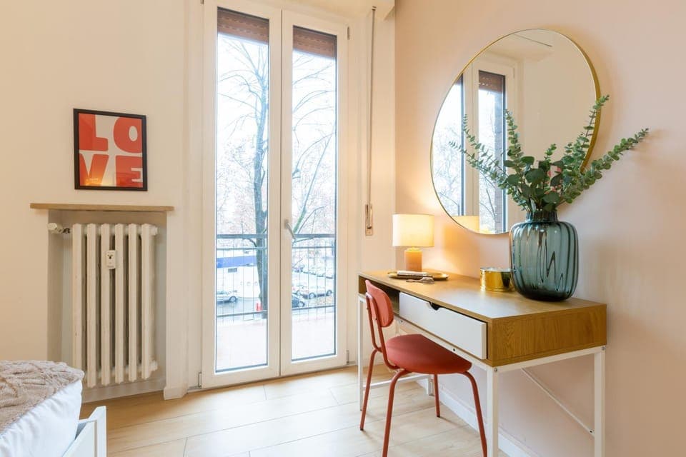 Seating area, internet