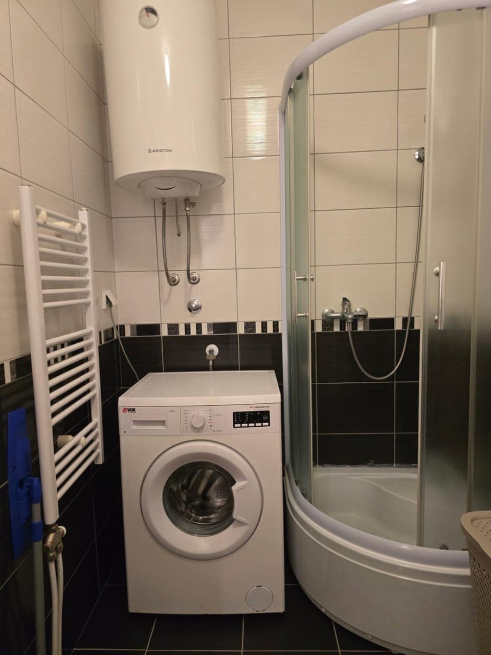 Shower, Bathroom, washing machine