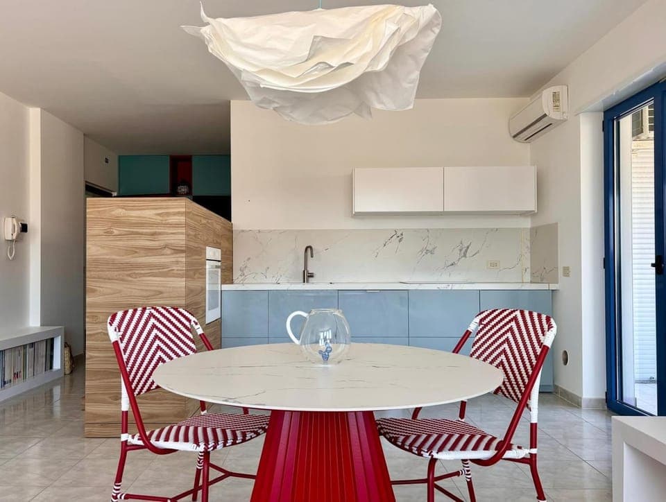 Living room, Communal kitchen