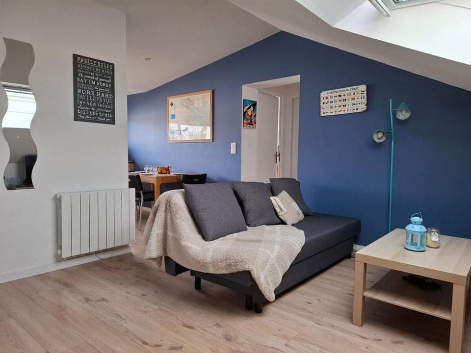 Communal lounge/ TV room, TV and multimedia, Living room, Seating area, heating, internet