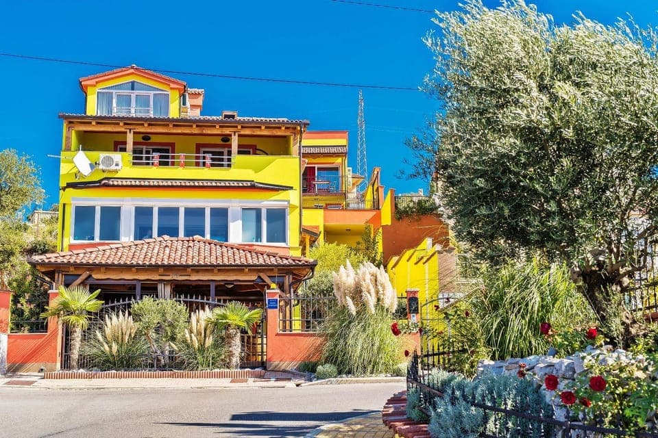 Facade/entrance, Lobby or reception