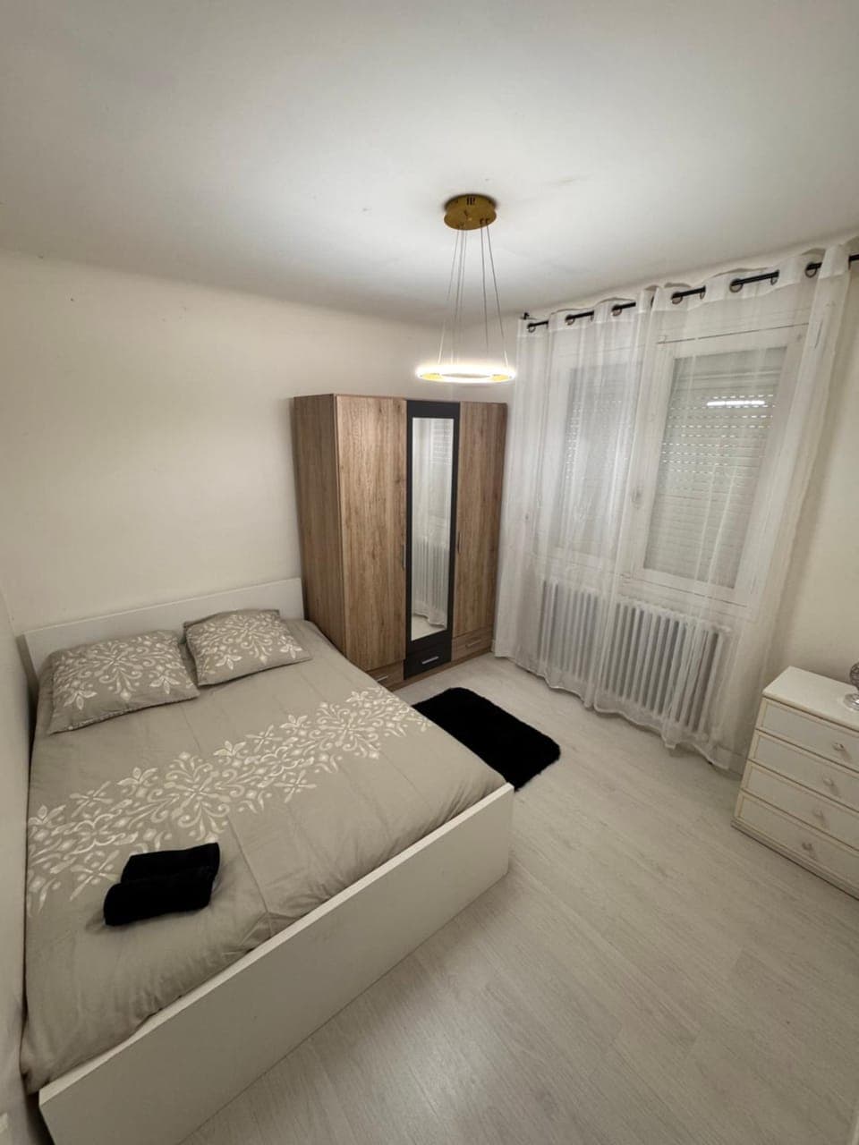 Bed, Bedroom, towels, wardrobe