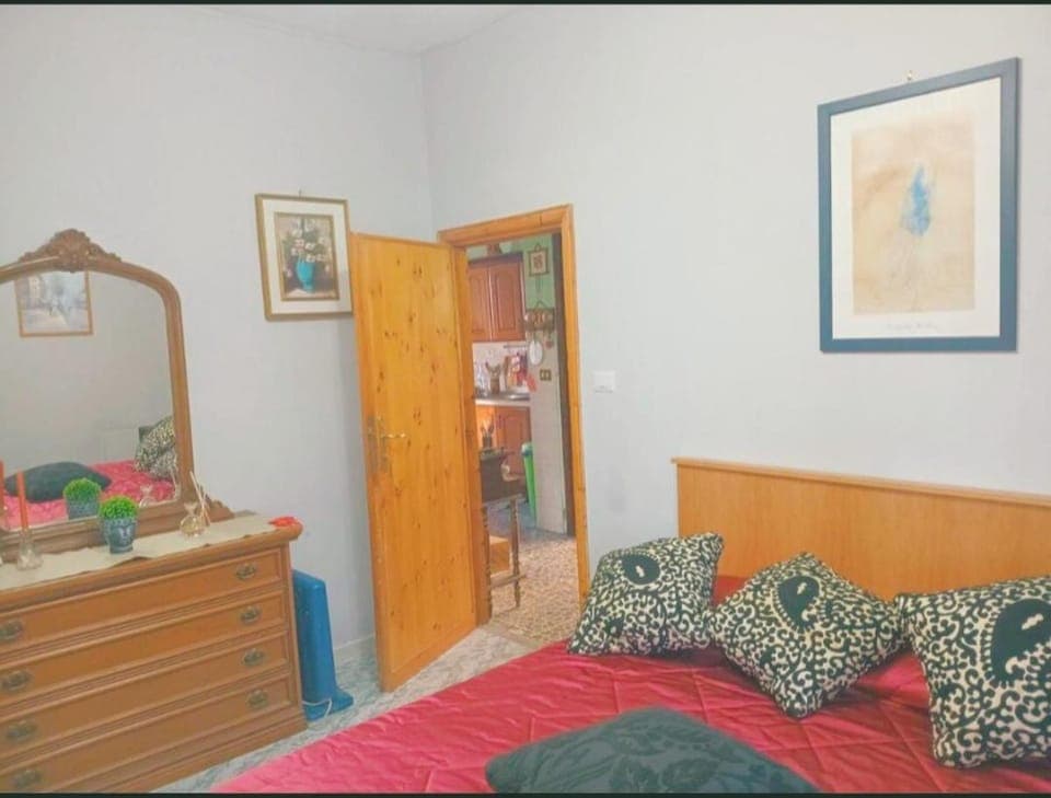 Bed, Photo of the whole room, Bedroom, wardrobe