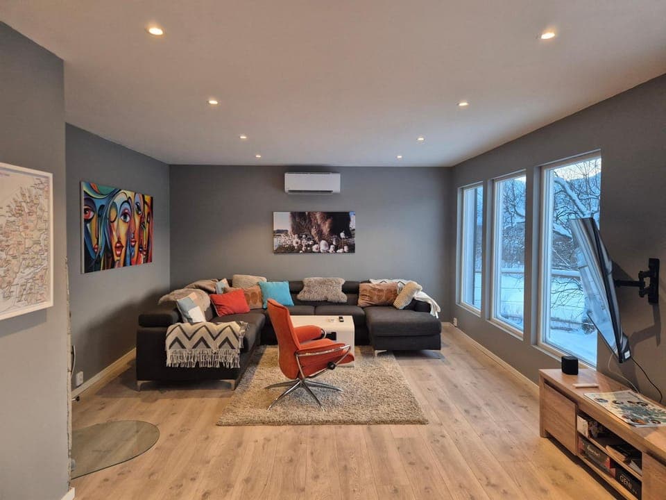 Living room, air conditioner