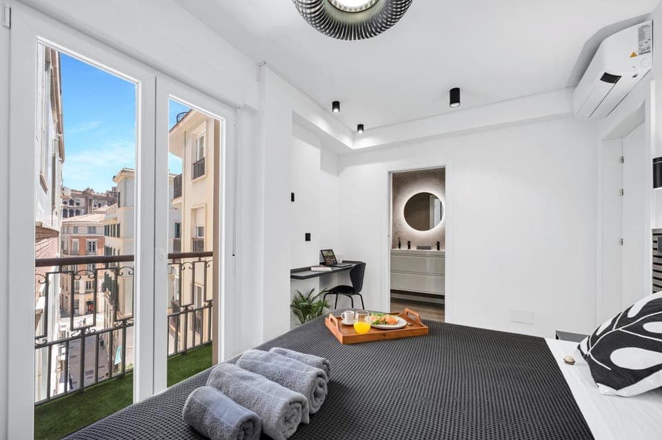 Balcony/Terrace, Bedroom, Garden view