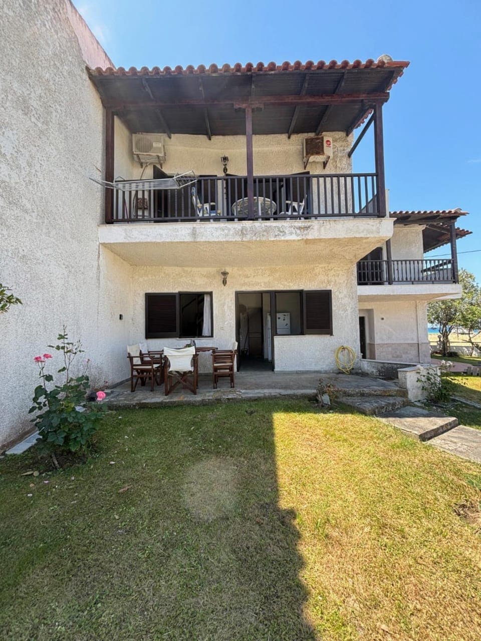 Property building, Spring, Day, Garden, View (from property/room), Balcony/Terrace, Garden view