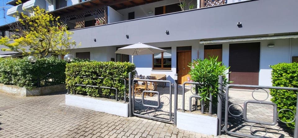 Property building, Garden