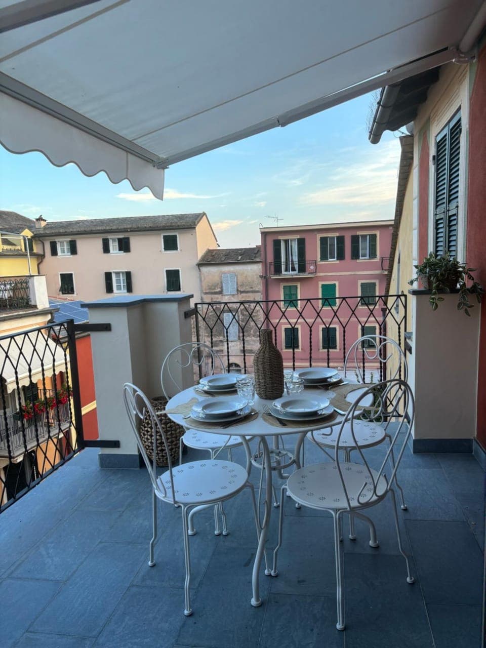 Balcony/Terrace, Balcony/Terrace