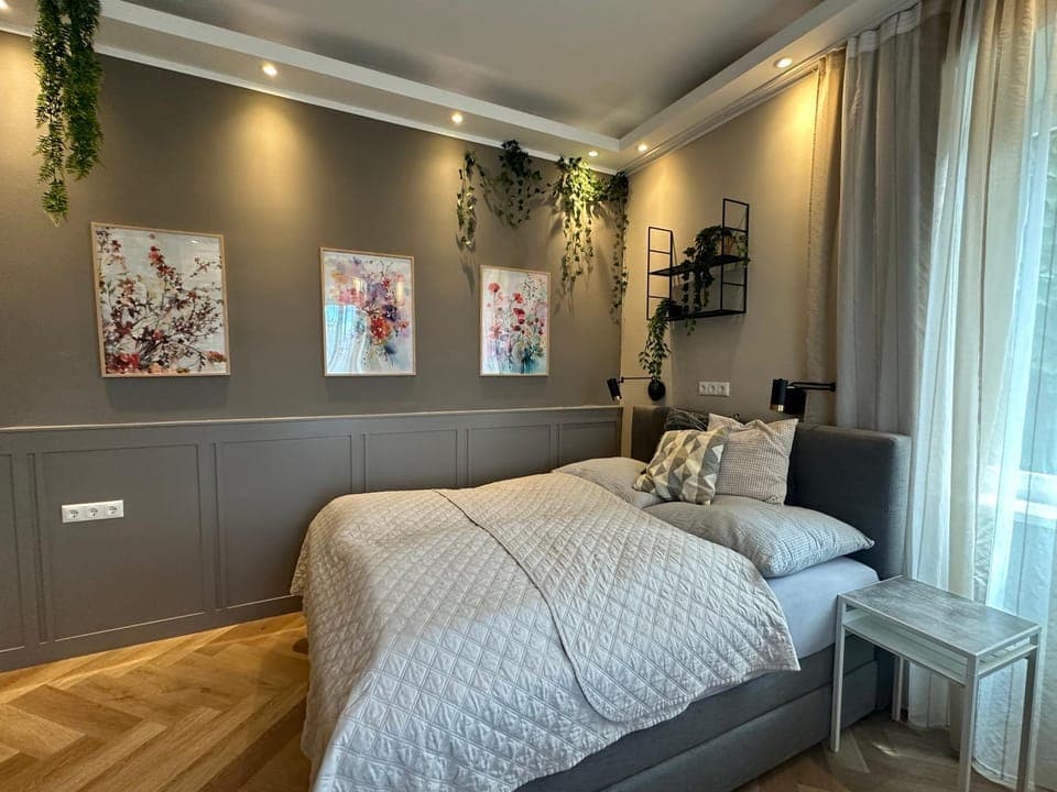 Bed, Photo of the whole room