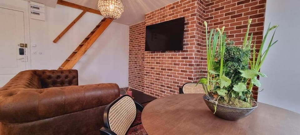 Communal lounge/ TV room, TV and multimedia, Living room, Seating area