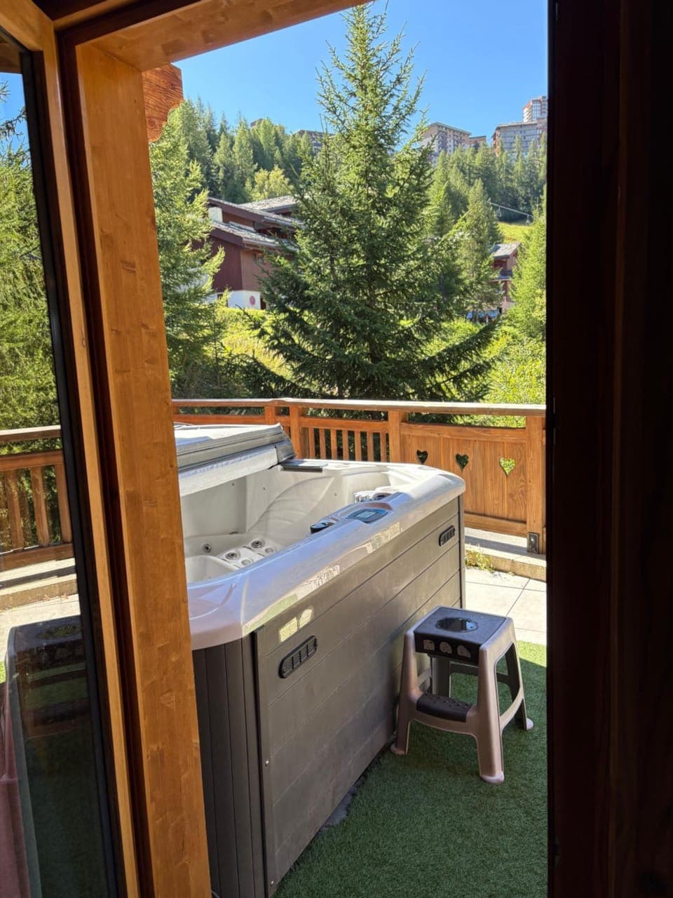 Hot Tub, View (from property/room), Balcony/Terrace, Mountain view