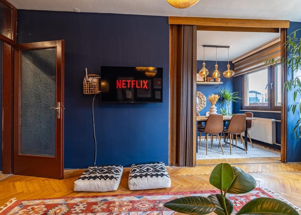 TV and multimedia, Living room, Seating area