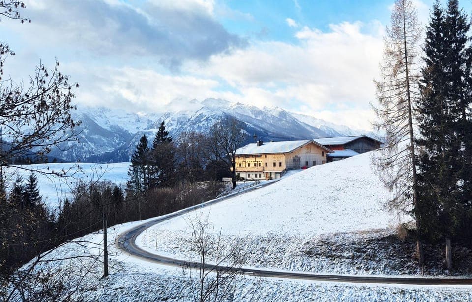 Property building, Day, Natural landscape, Winter, Mountain view