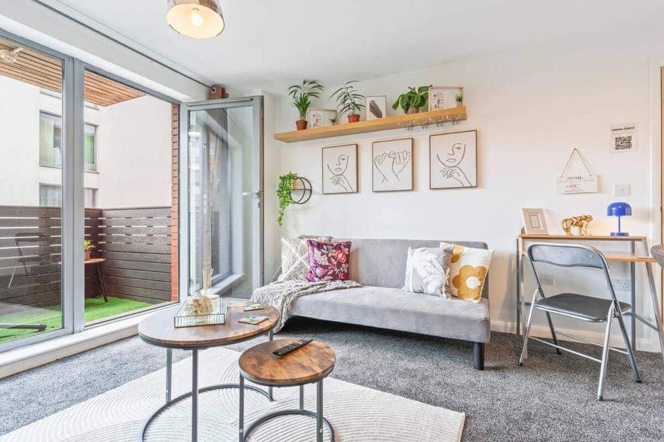 Living room, Seating area