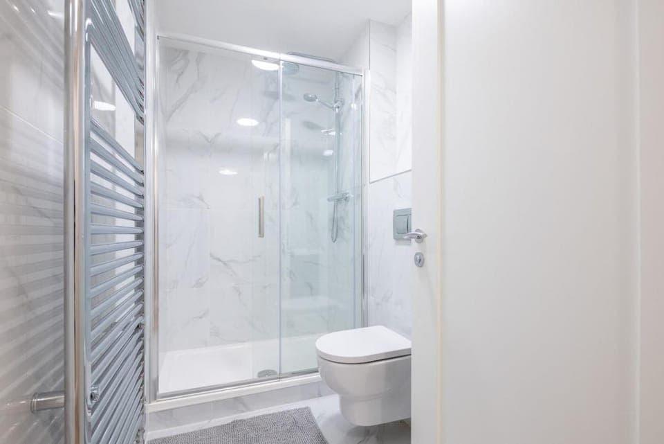2nd Floor Stylish 2-Bed Apartment Apartment in Drogheda