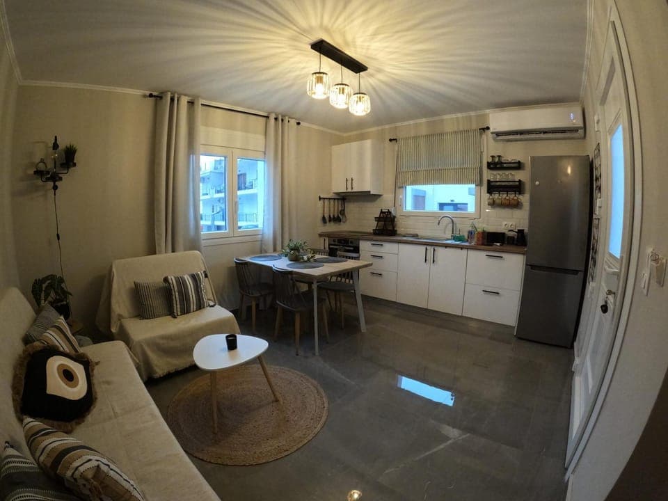 Living room, Dining area, kitchen