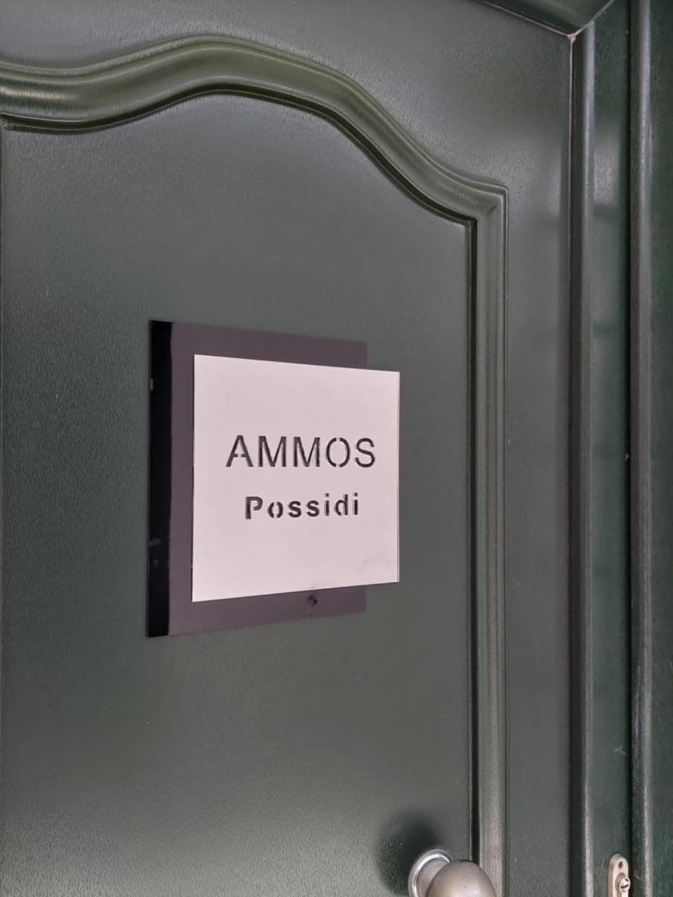 Property logo or sign, Logo/Certificate/Sign, Text overlay