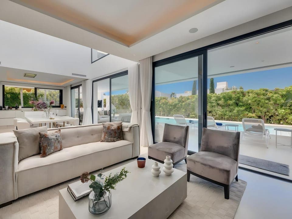 Property building, Living room