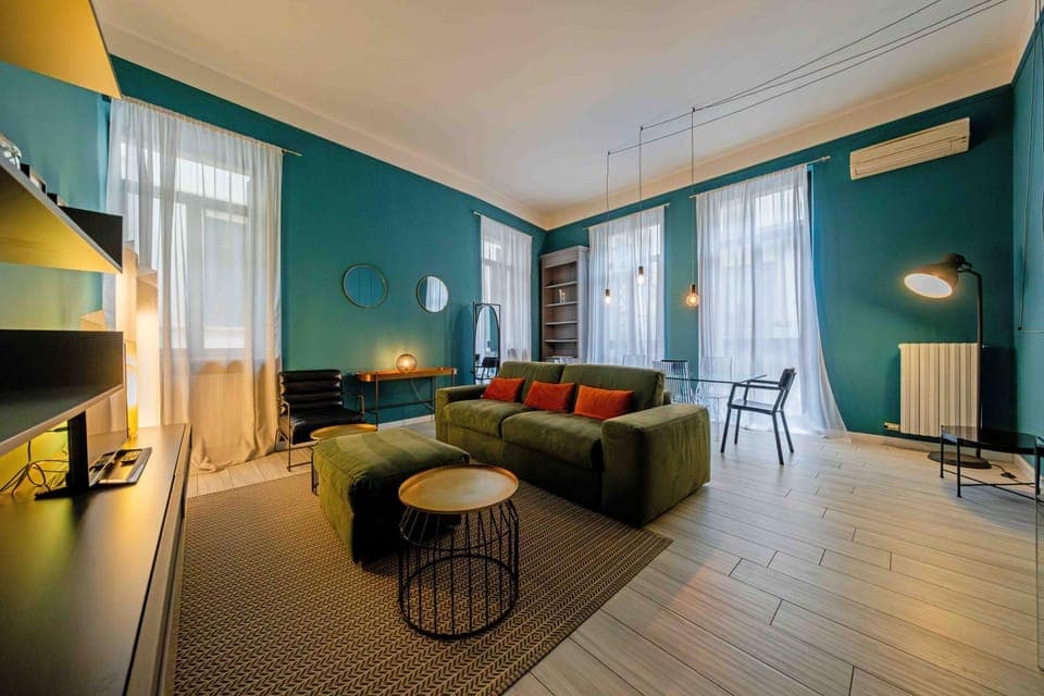 TV and multimedia, Living room, Seating area