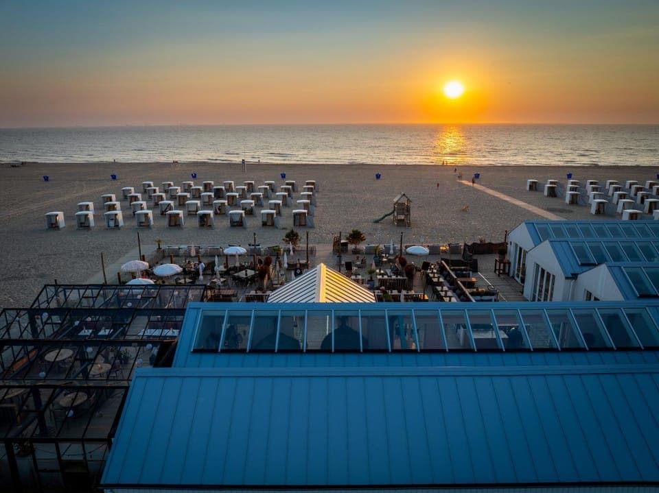 Beach, Evening entertainment, Sea view, Sunrise, Sunset, sunbed