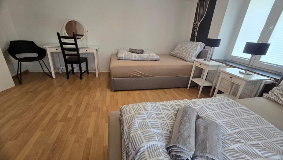 Bed, Photo of the whole room, Bedroom