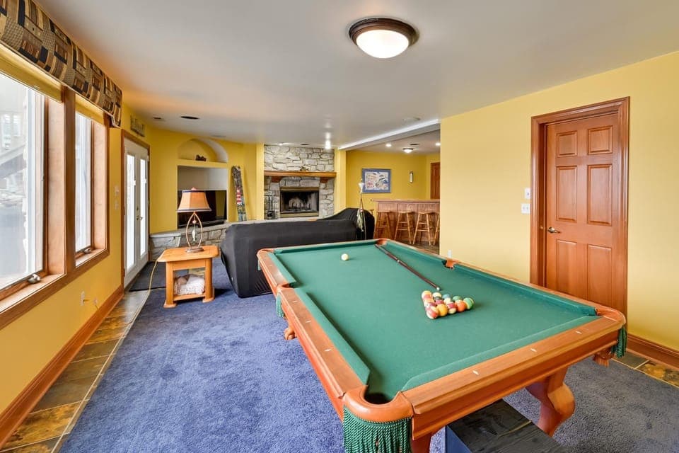 Hot Tub & Dock: Waterfront Lake Hamilton Home House in Hamilton