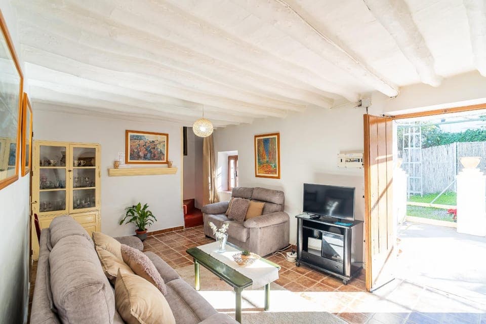 Communal lounge/ TV room, Living room