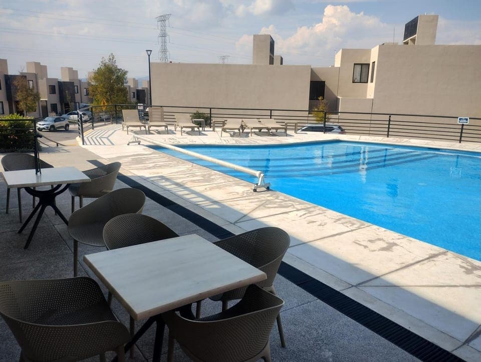 Pool view, Swimming pool