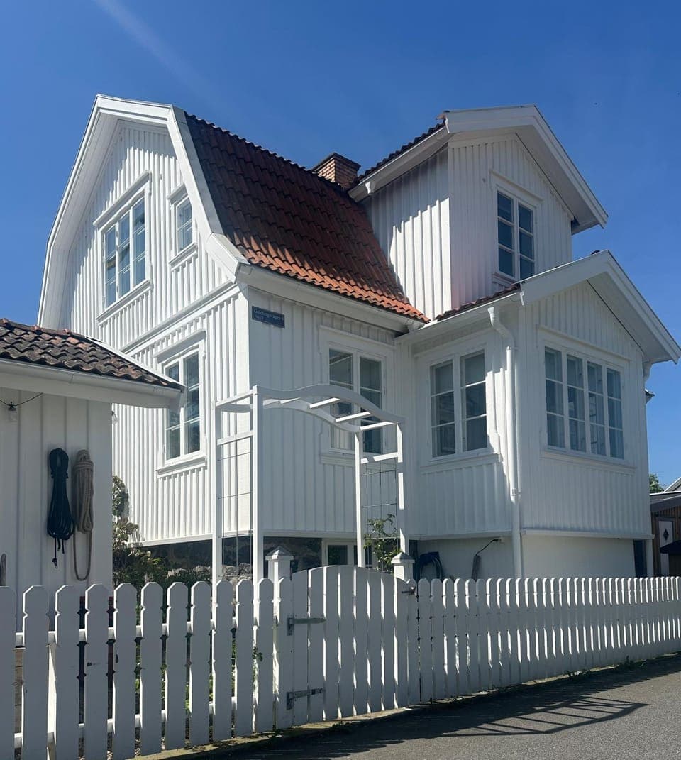 Property building, Summer