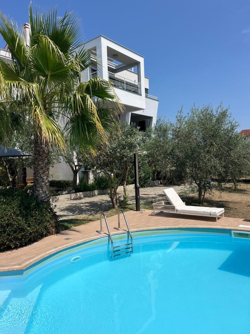 Property building, Pool view