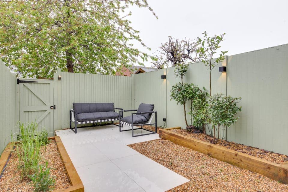 Patio, Garden, Seating area, Garden view