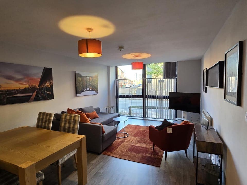 Living room, Dining area