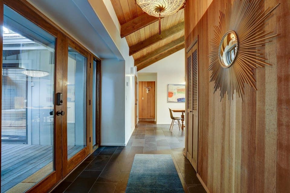 2 Pioneer House in Sunriver