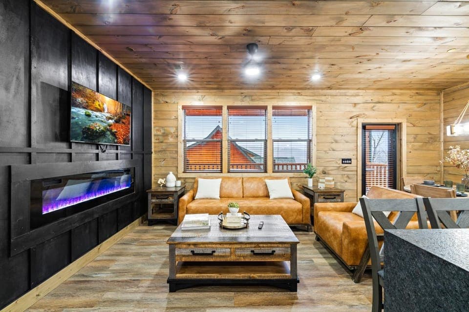 TV and multimedia, Living room, Seating area, Evening entertainment