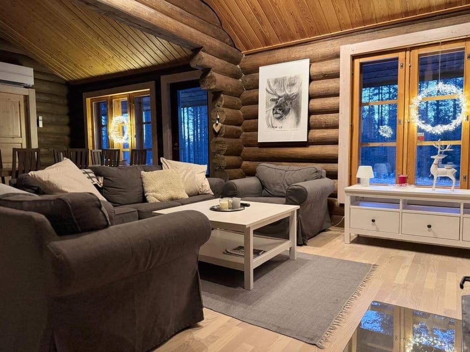 Living room, Seating area