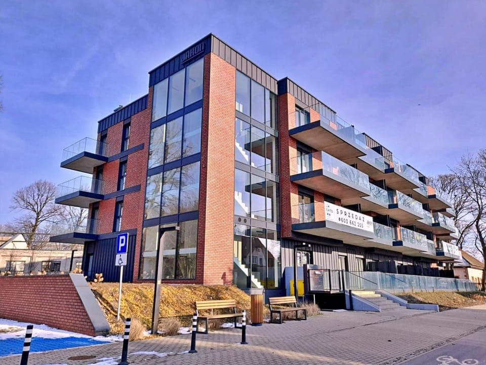 Property building, Day, Neighbourhood, Location