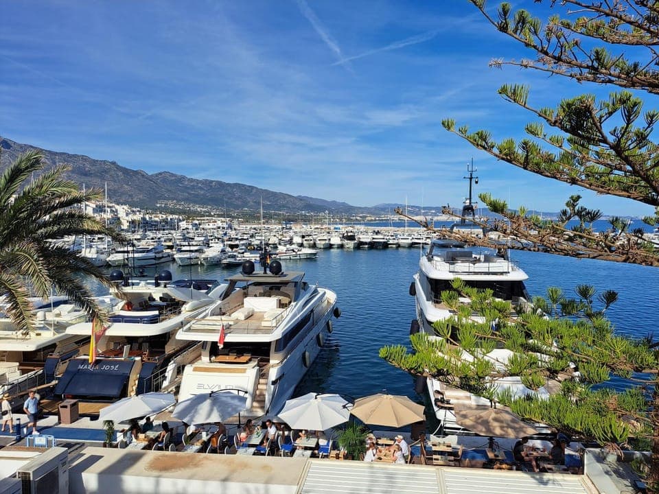 Restaurant/places to eat, Sea view