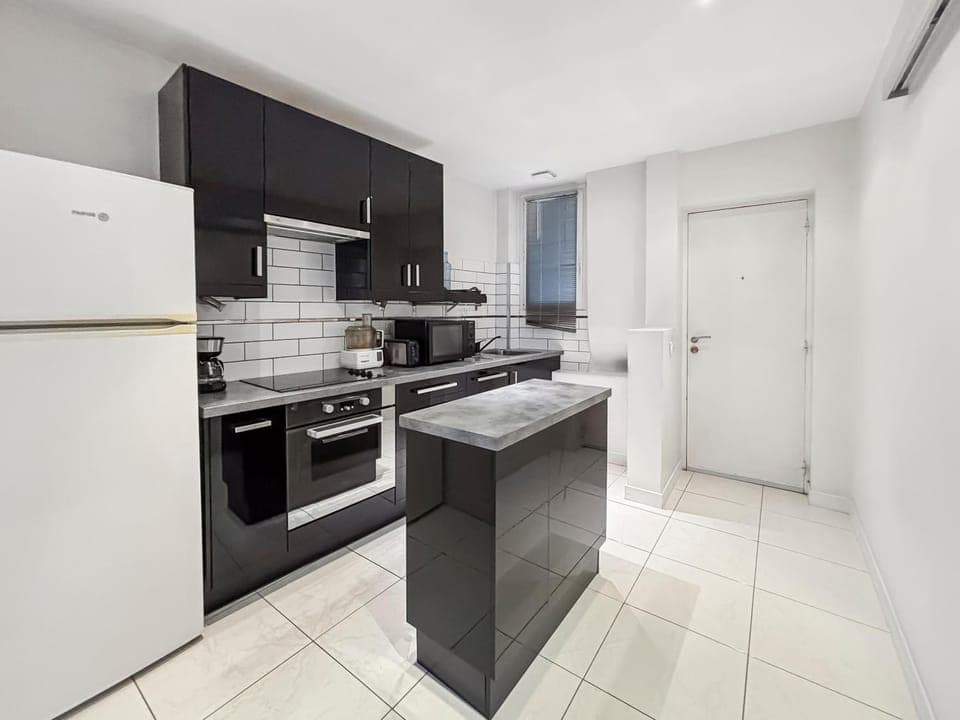 dishwasher, oven, stove