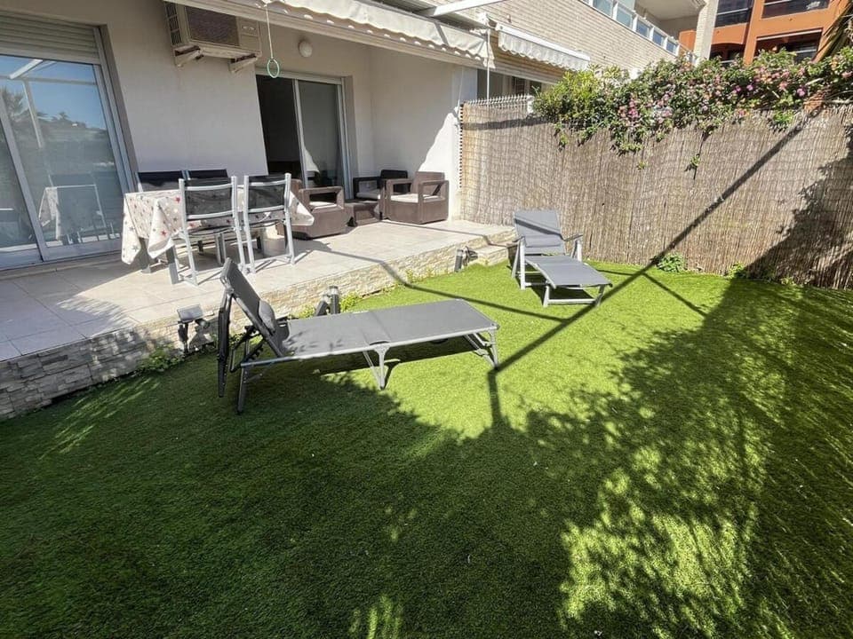 Patio, Garden, Seating area, sunbed