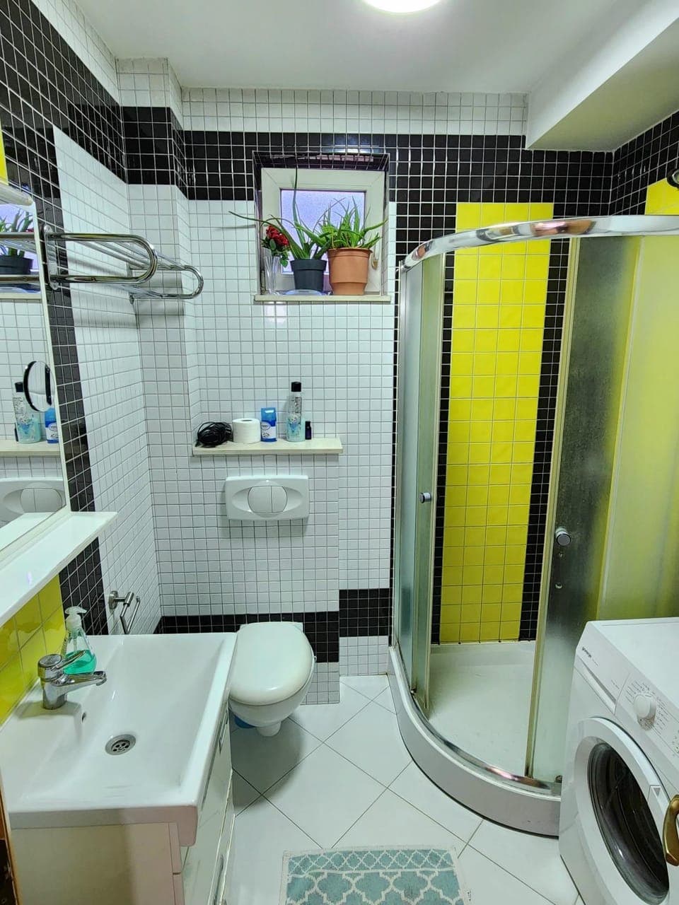 Shower, Toilet, Bathroom, washing machine