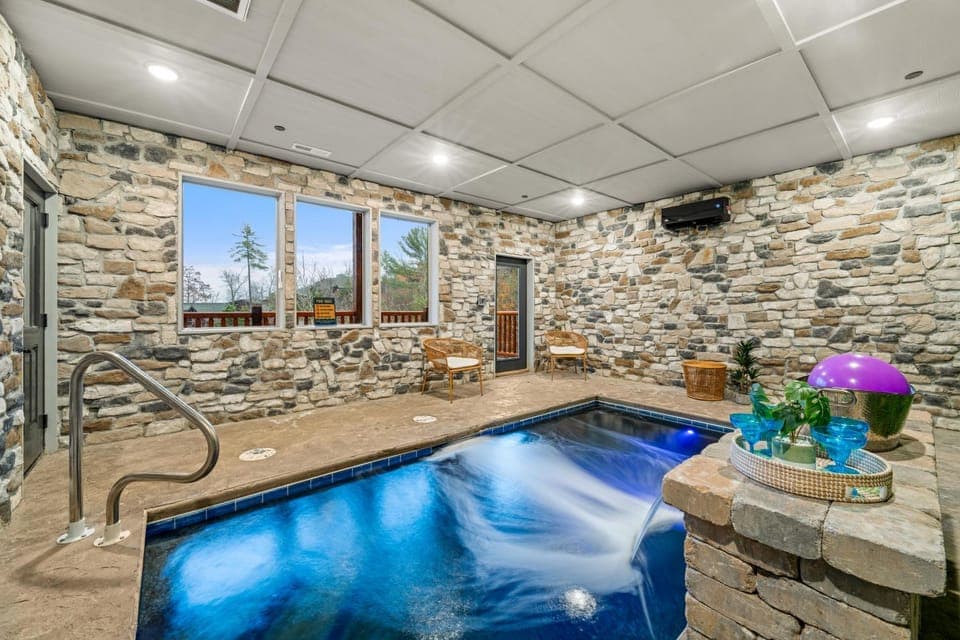 Pool view, Swimming pool