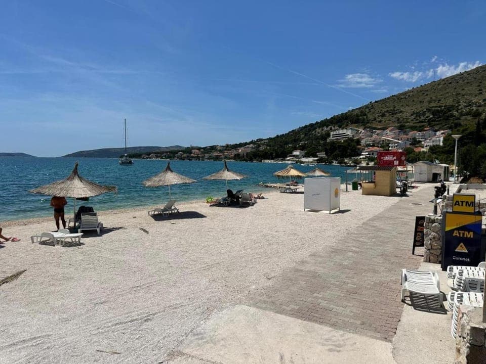 Apartments Teo Trogir-Seget Apartment in Trogir