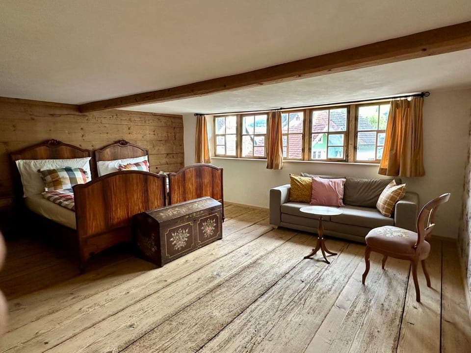 Photo of the whole room