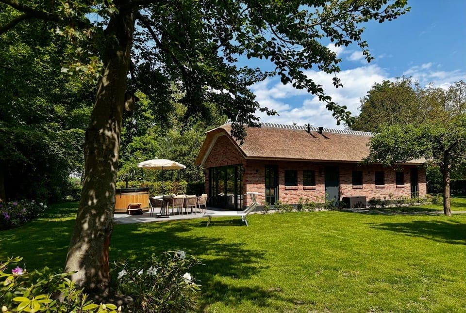 Property building, Garden, Garden, Hot Tub, Hot Tub, View (from property/room), View (from property/room)