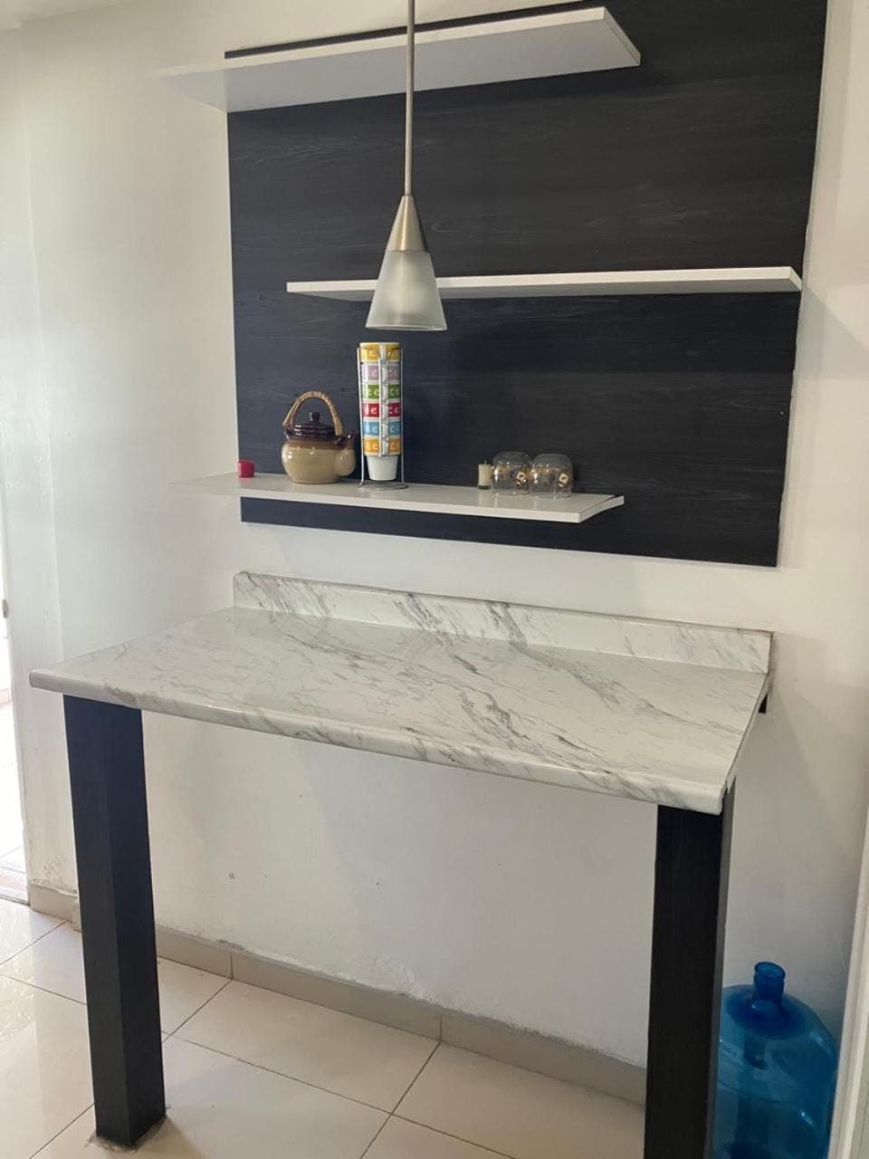 Kitchen or kitchenette, Breakfast