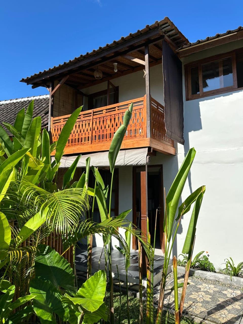 Property building, Garden view