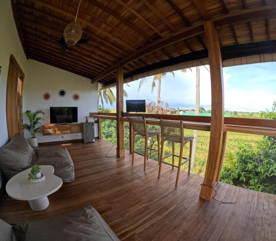 View (from property/room), Balcony/Terrace, Seating area