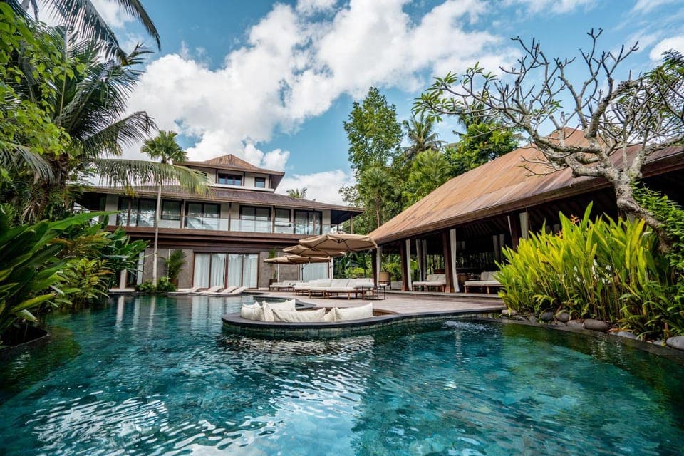 Property building, Pool view, Swimming pool