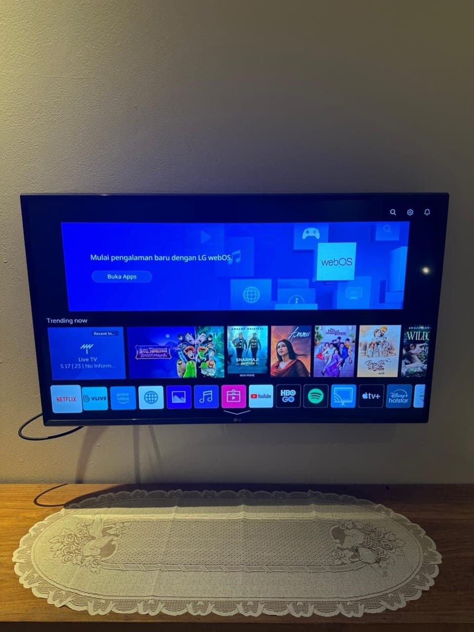 Communal lounge/ TV room, TV and multimedia, Evening entertainment